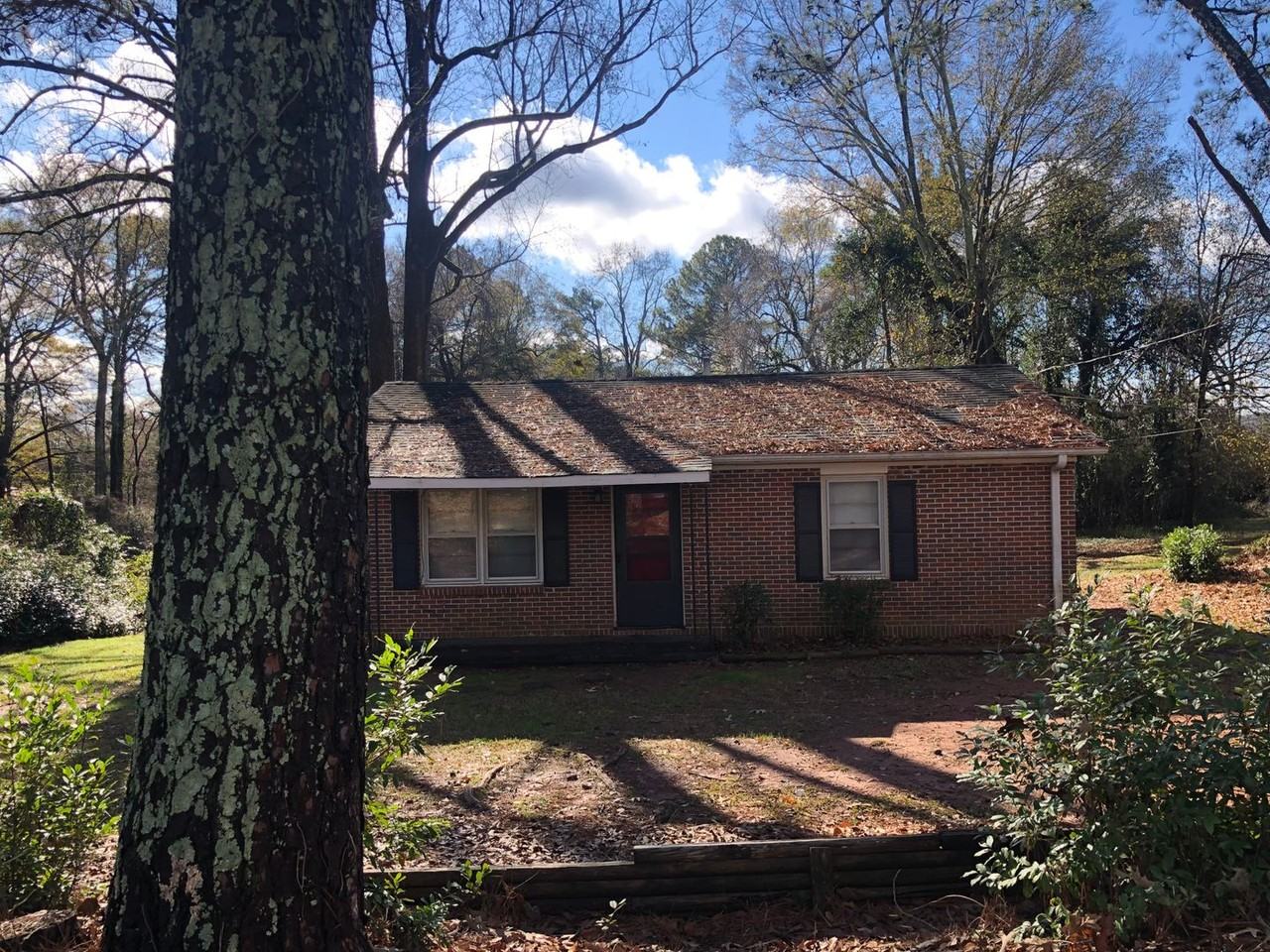 145 Appleby Dr - Photo 2 of 12