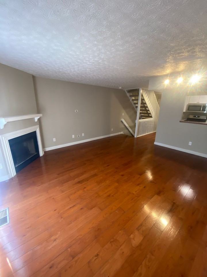 2264 Sandman Dr - Photo 3 of 17