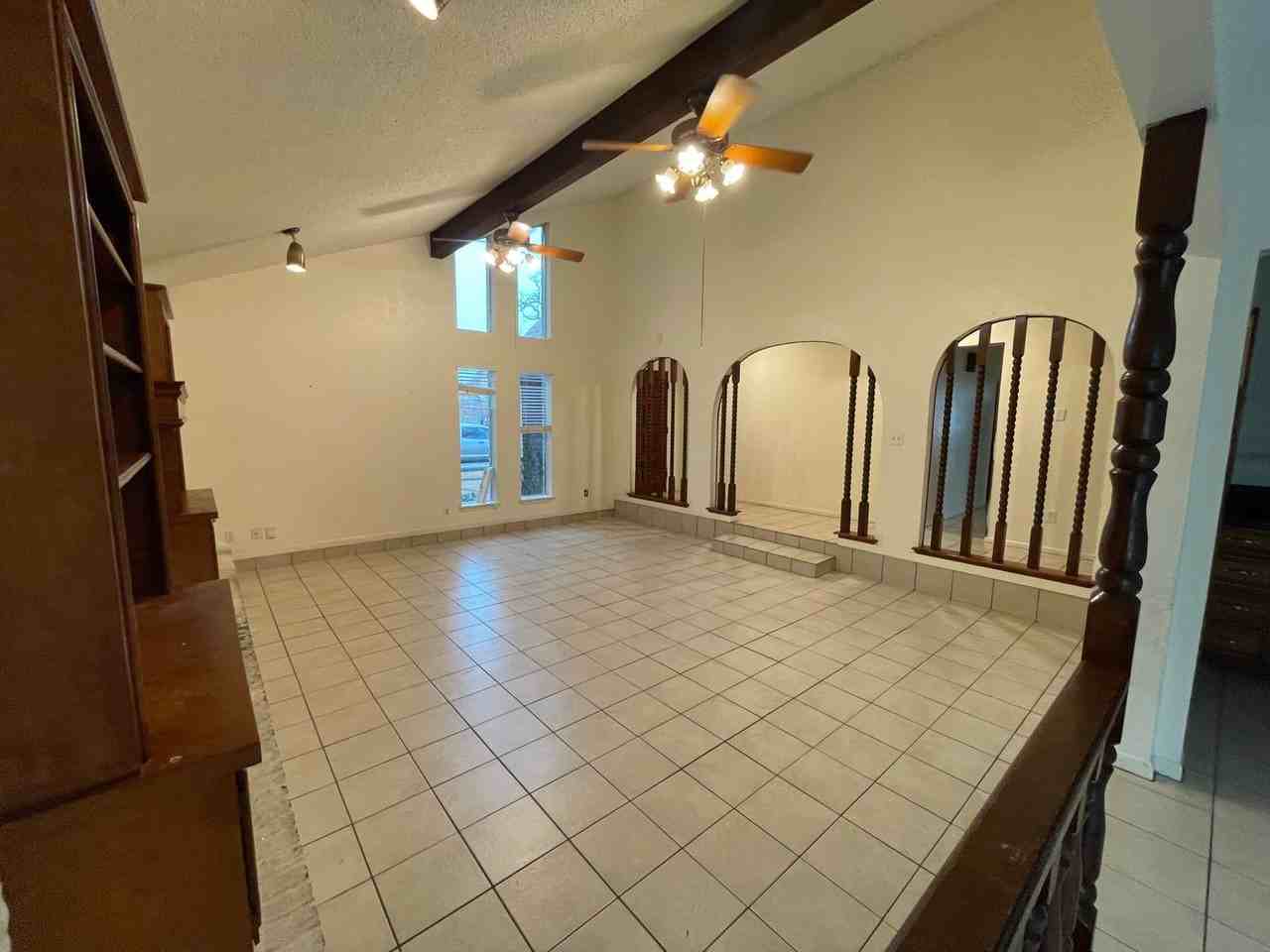 4154 Eagle Dr - Photo 3 of 30