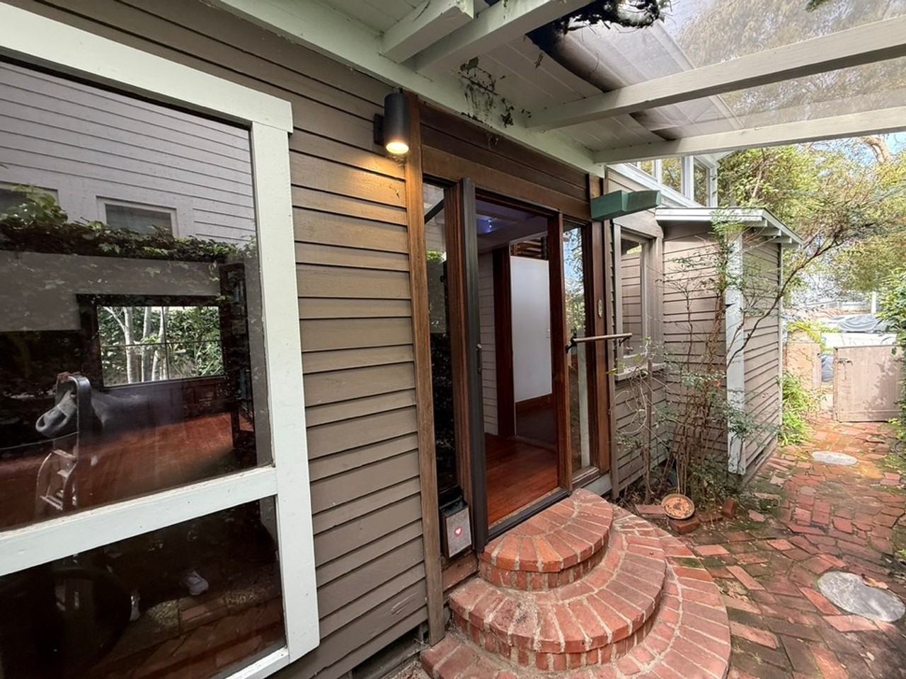 430 Altair Pl - Photo 3 of 33