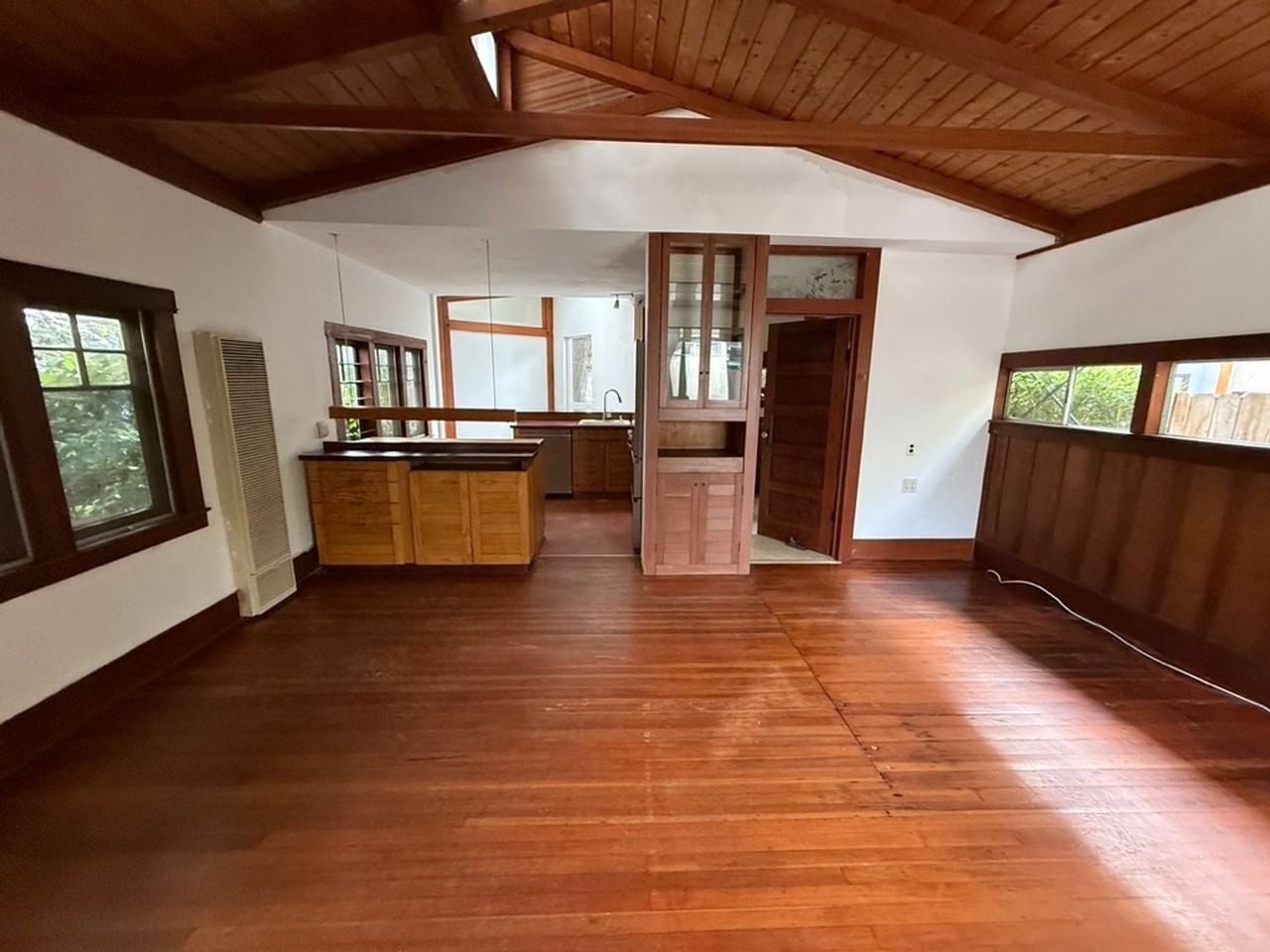 430 Altair Pl - Photo 6 of 33