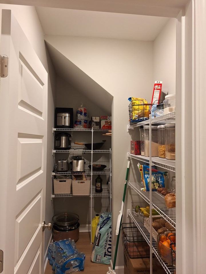 317 Underhill Dr - Photo 6 of 50