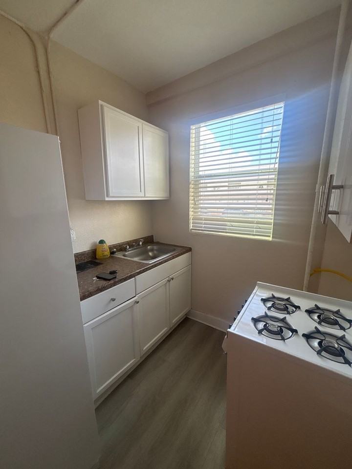 Lovely studio - Photo 4 of 38