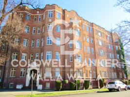 featured image of N Clinton St