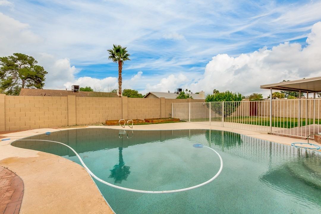 1968 E Del Rio Dr - Photo 2 of 27