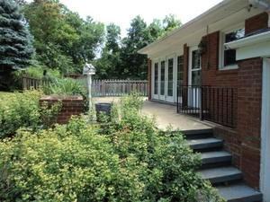 106 Viewmont Ct - Photo 3 of 8