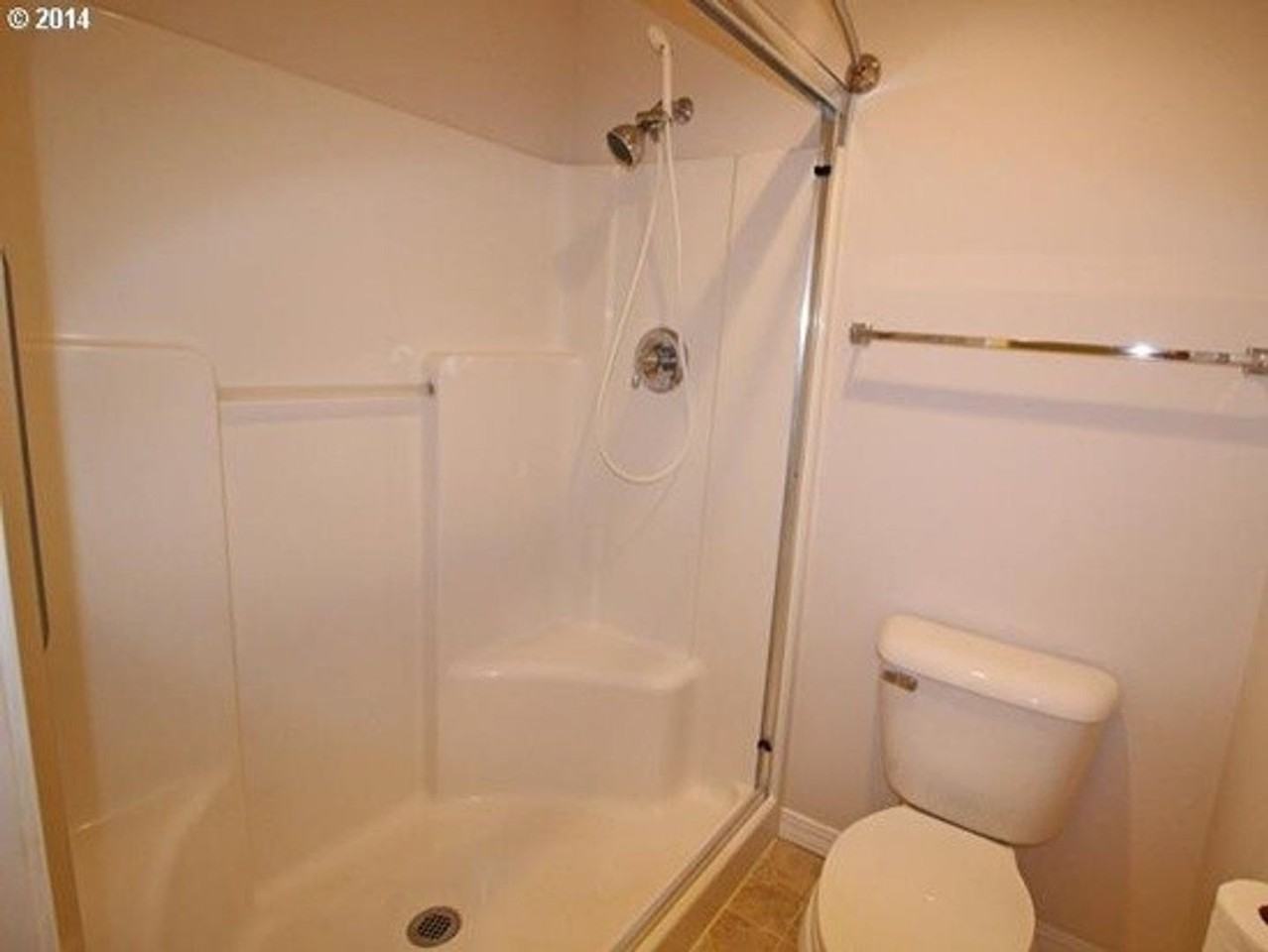 2002 Ne 153rd Ave - Photo 7 of 23