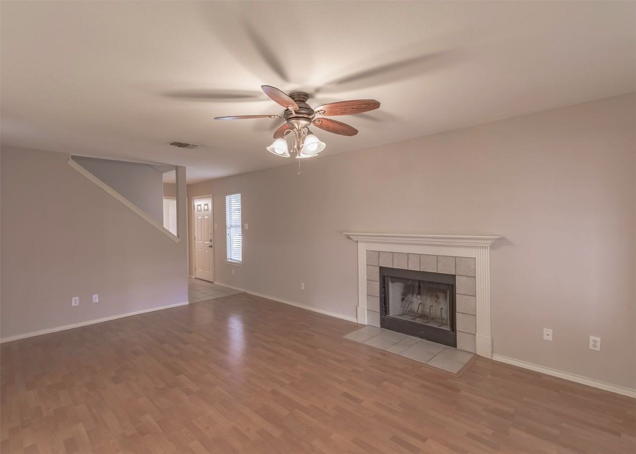 8035 Rustic Park - Photo 6 of 23