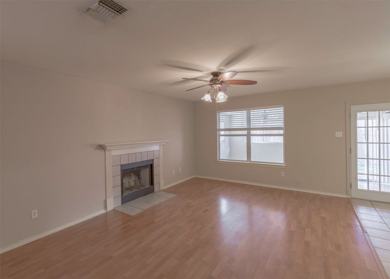 8035 Rustic Park - Photo 7 of 23