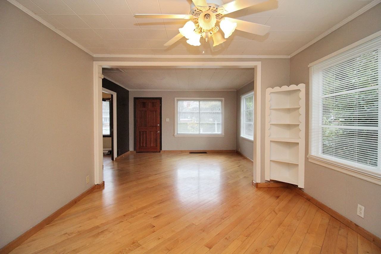 5126 Se Monroe St - Photo 7 of 27