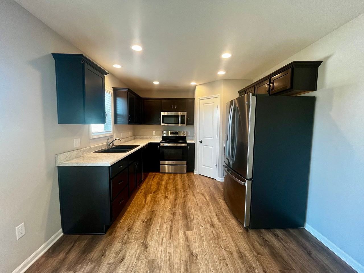 1630 Teniente Court - Photo 3 of 34