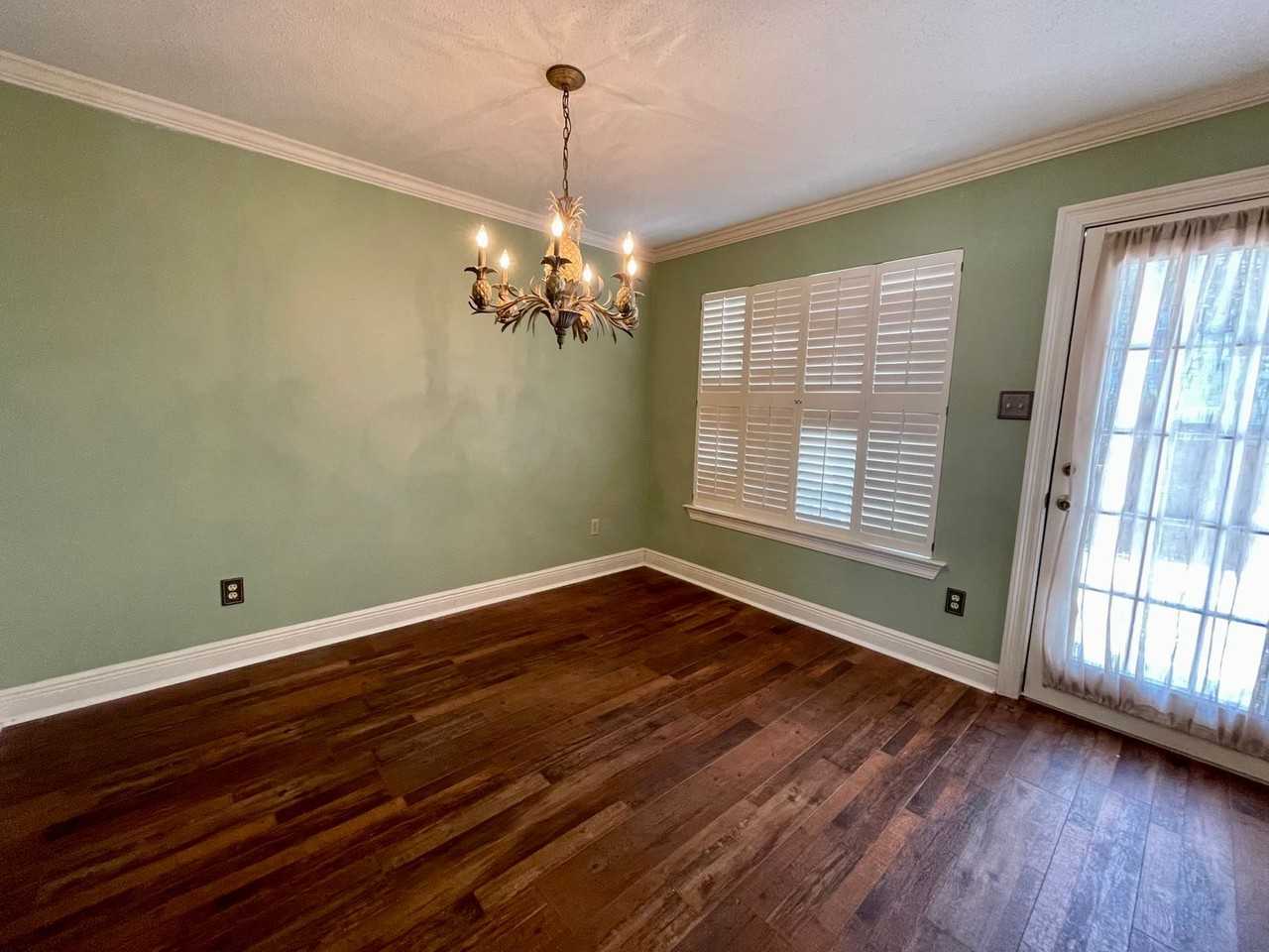 270 Hillcrest Rd - Photo 6 of 15