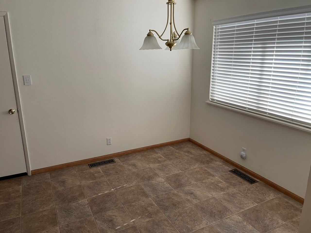 3357 Treehaven Dr - Photo 2 of 12