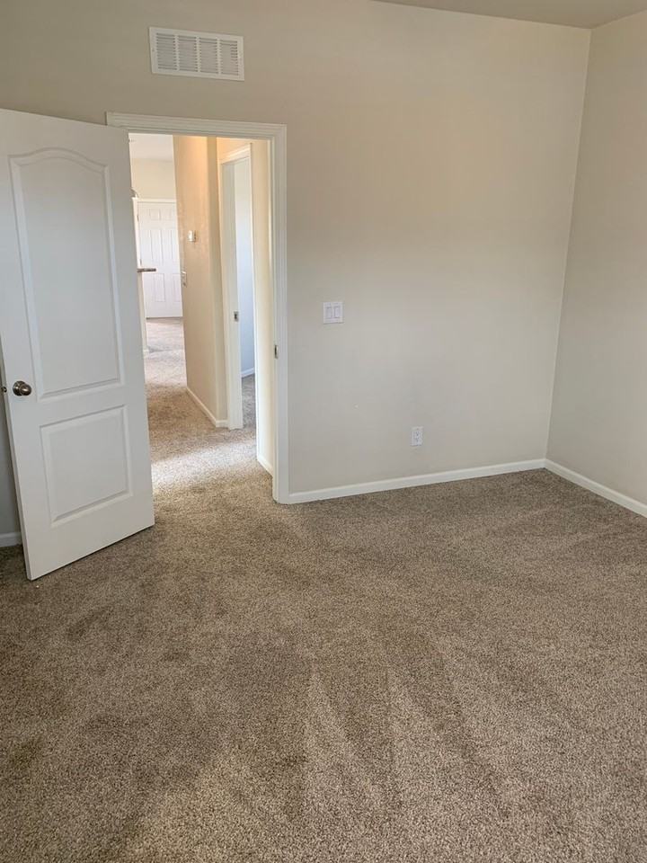 272 Pinecrest Trl - Photo 3 of 11