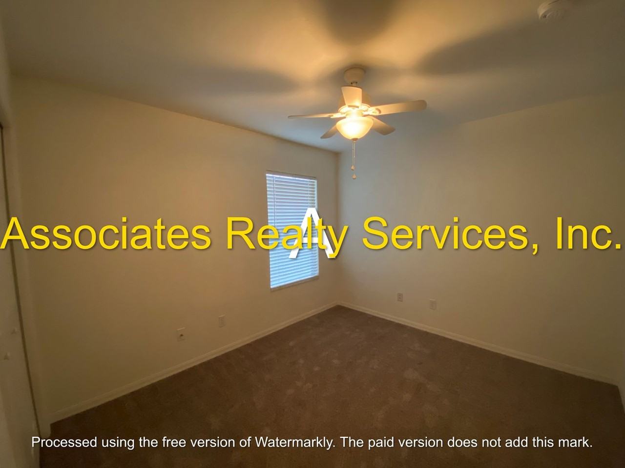2146 Nw 87th Ter - Photo 4 of 10