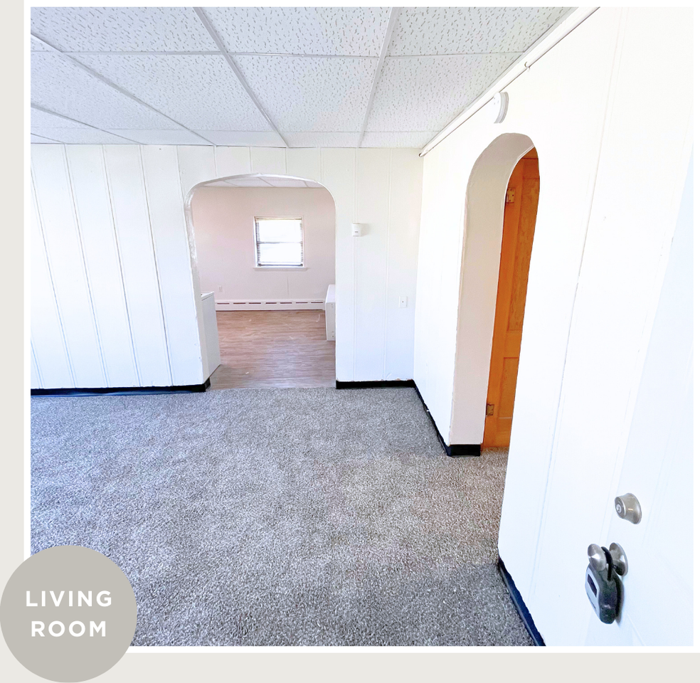 Storm Lake 6 - Photo 5 of 9