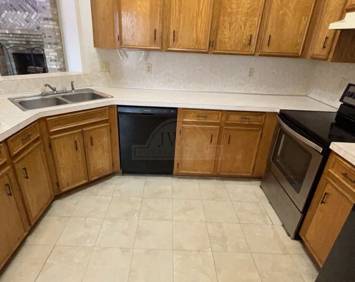 4804 Shawn Dr - Photo 5 of 22