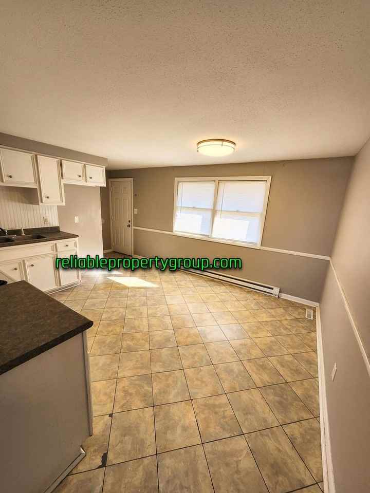 10741 Old Decatur Rd - Photo 2 of 11