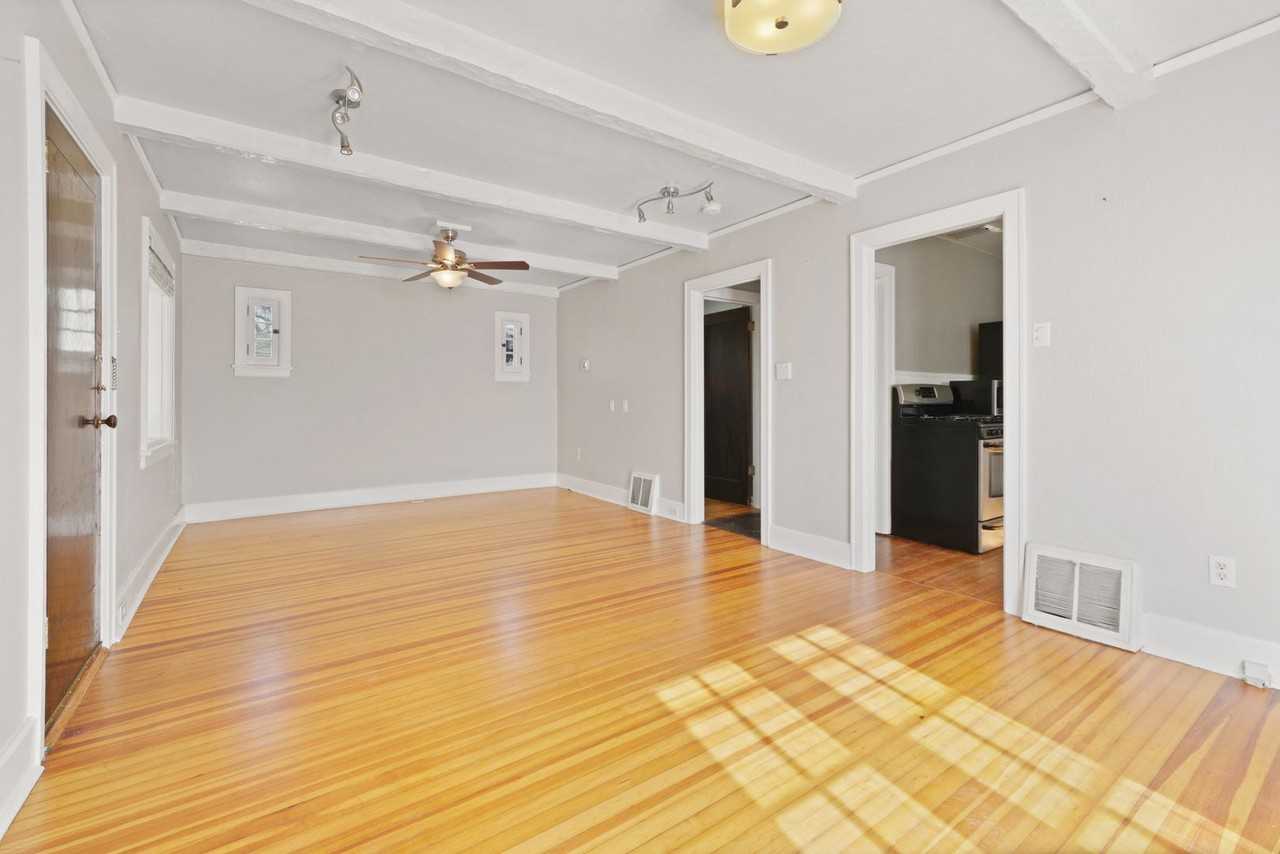 3970 Sheridan Blvd - Photo 3 of 28