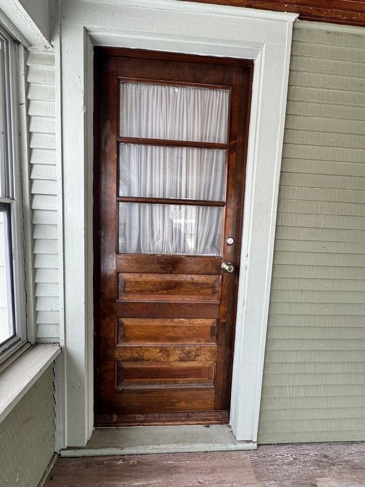 403 Moore St - Photo 6 of 50