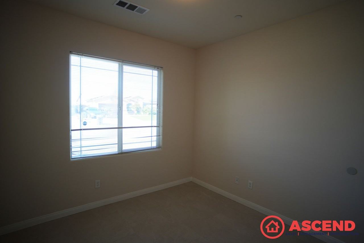 9118 Davedaly Ct - Photo 6 of 16