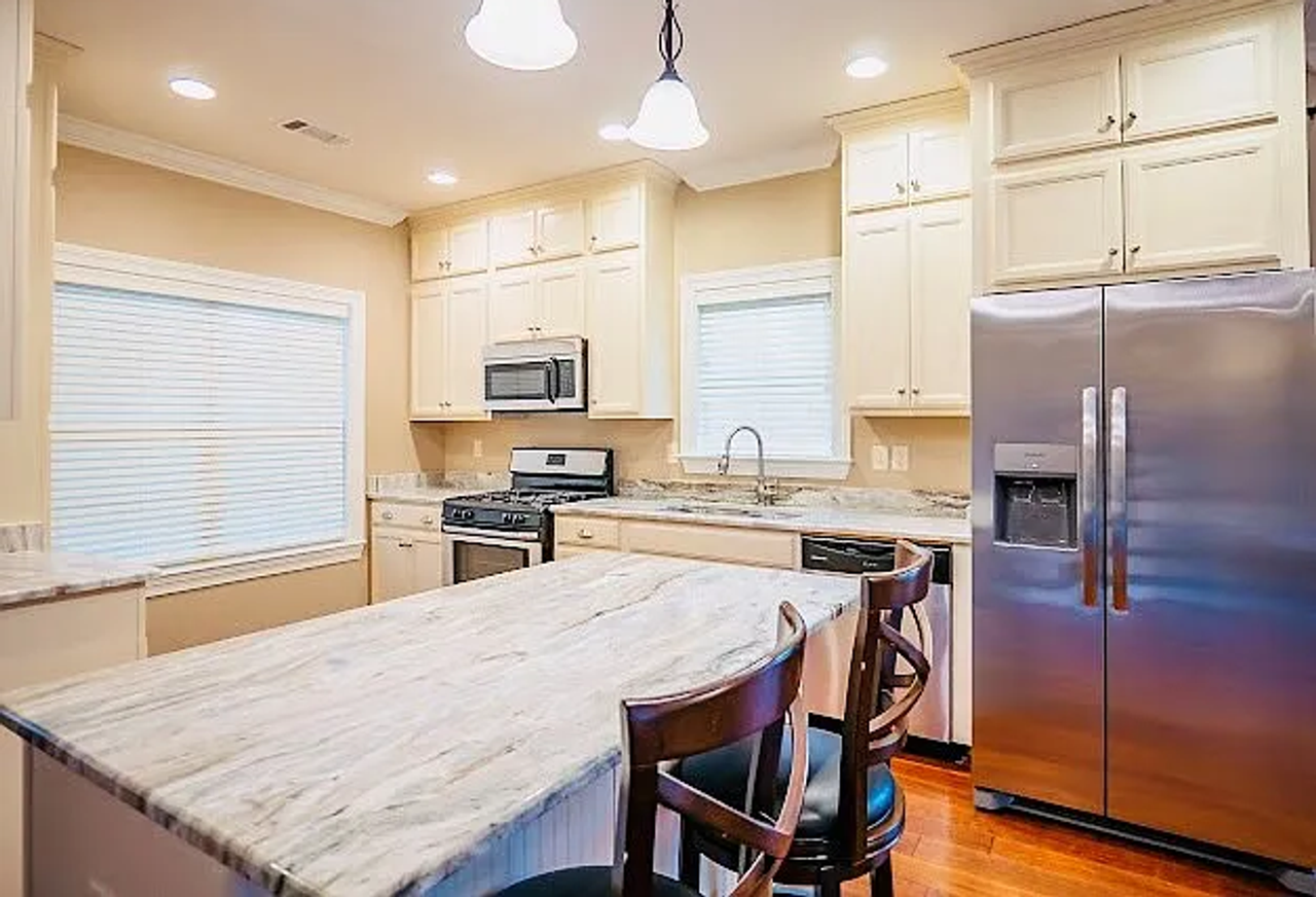 606 Crooked Lake Cv - Photo 4 of 14