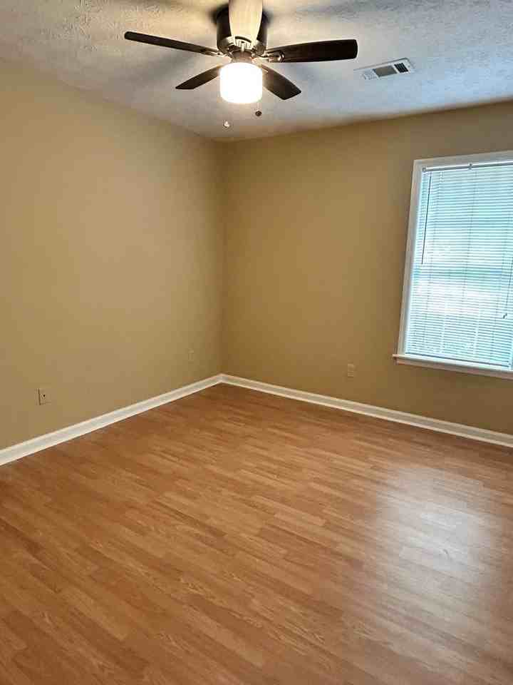 1207 Northstar Ct - Photo 2 of 10