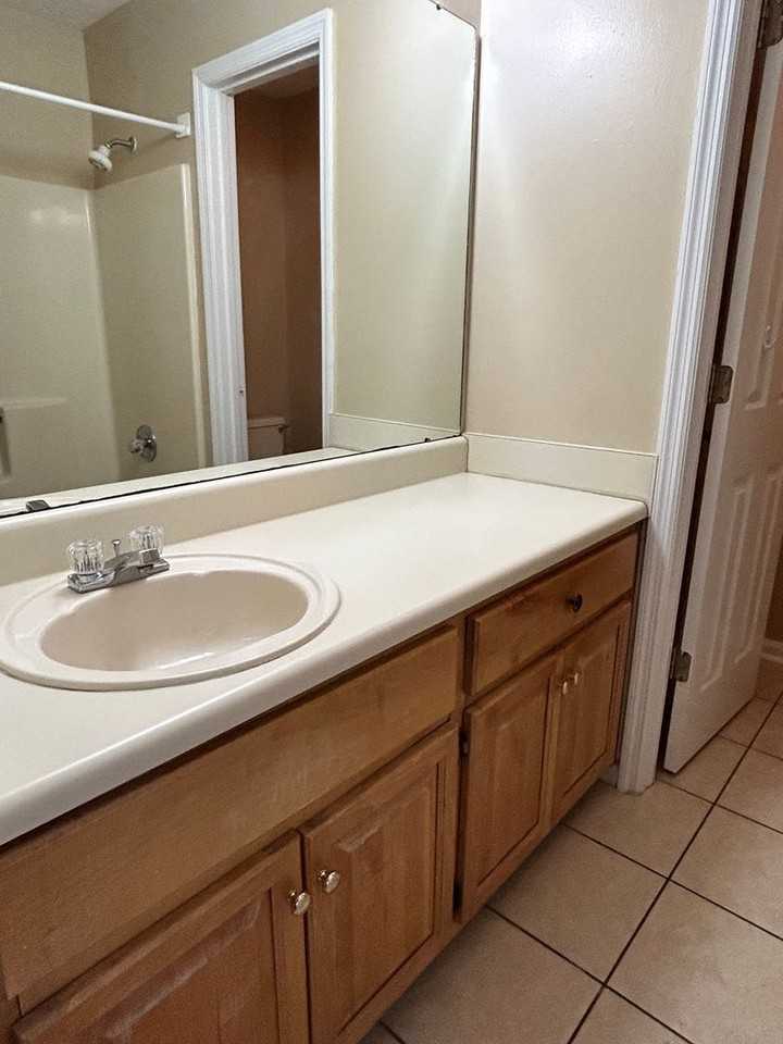 1207 Northstar Ct - Photo 4 of 10