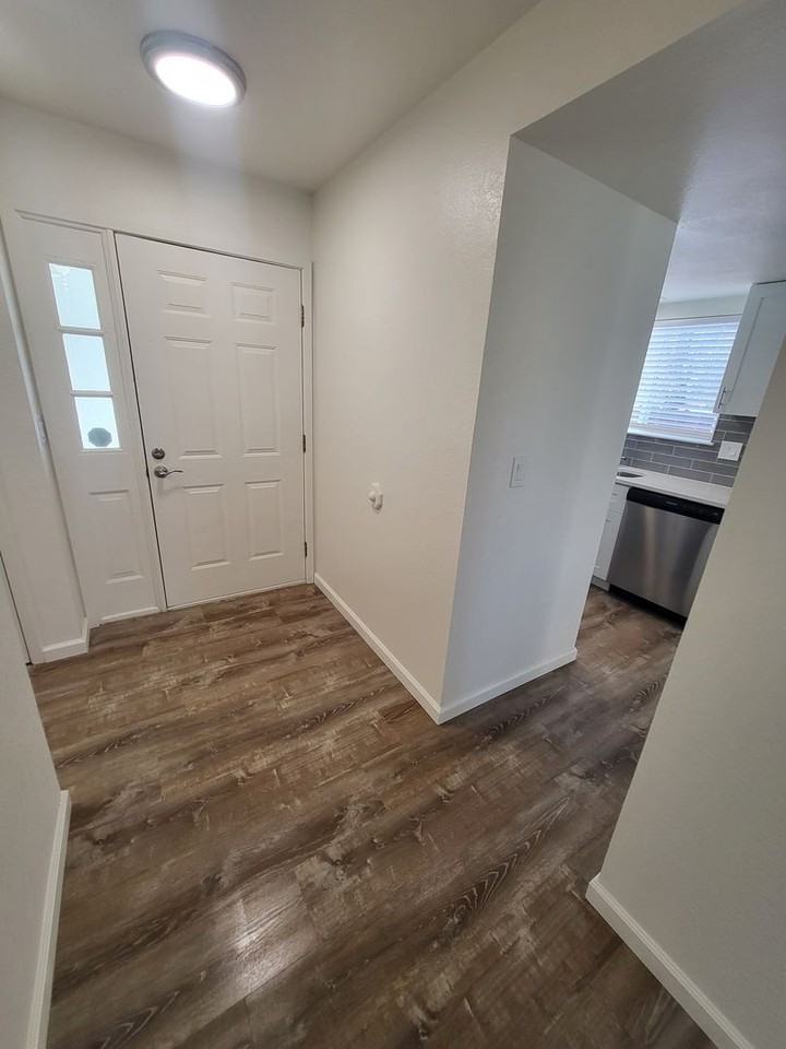 1766 Ironwood Dr - Photo 3 of 14