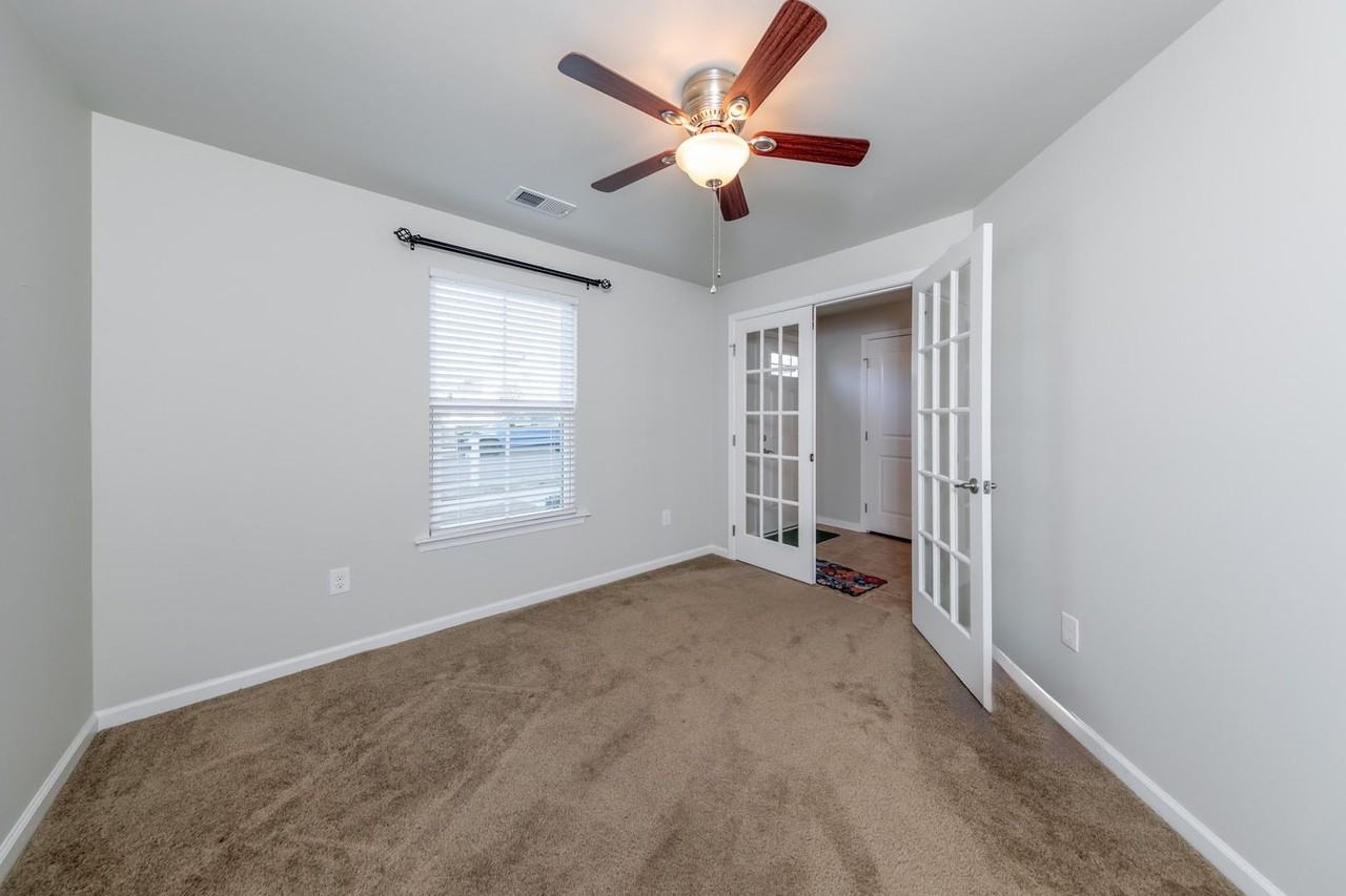 8407 Taverns Ln - Photo 3 of 22