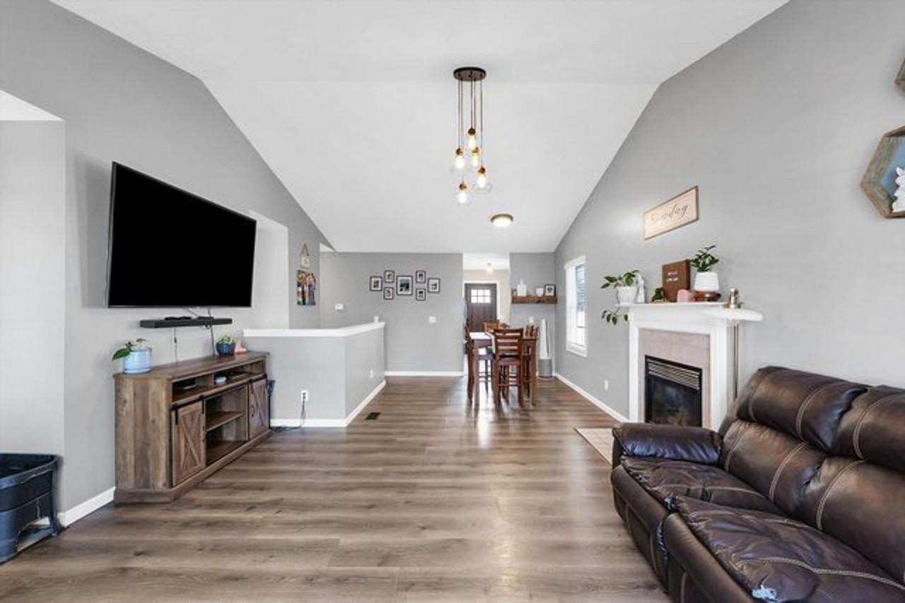 1601 Ogelthorpe Ave - Photo 4 of 20