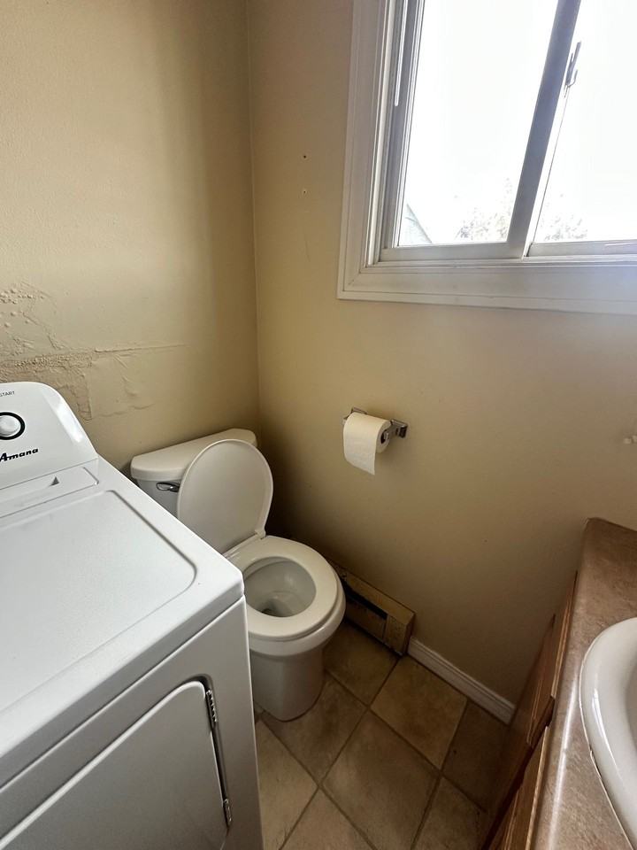 1601 W Koch St - Photo 7 of 50