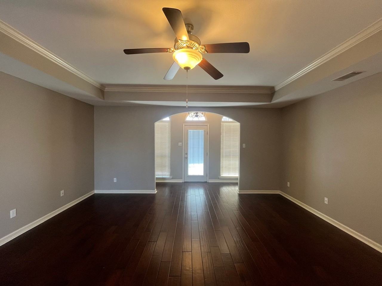 324 Feldspar Dr - Photo 2 of 14