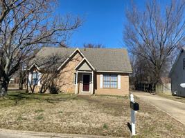 featured image of 2502 Jeanne Mcqueen Pl