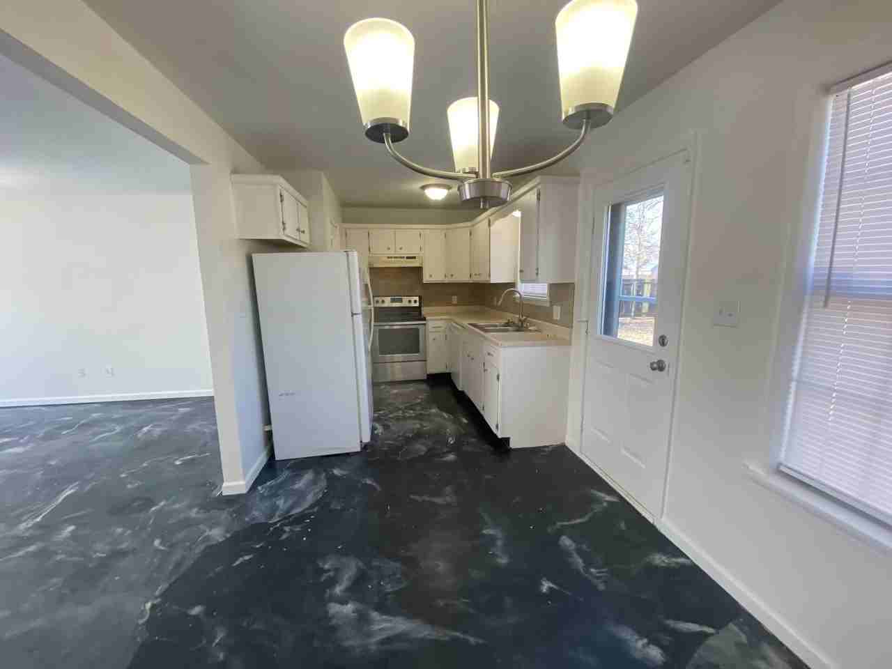 2502 Jeanne Mcqueen Pl - Photo 6 of 10