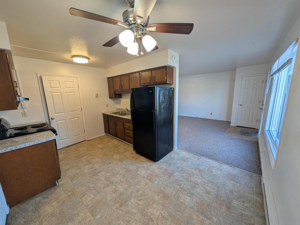 9033 Midway Dr - Photo 4 of 16