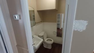 902 N Du Quoin St Apt 1 #Apt 1 - Photo 1 of 1