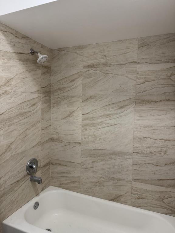 2375 Fox Hollow Dr - Photo 4 of 6