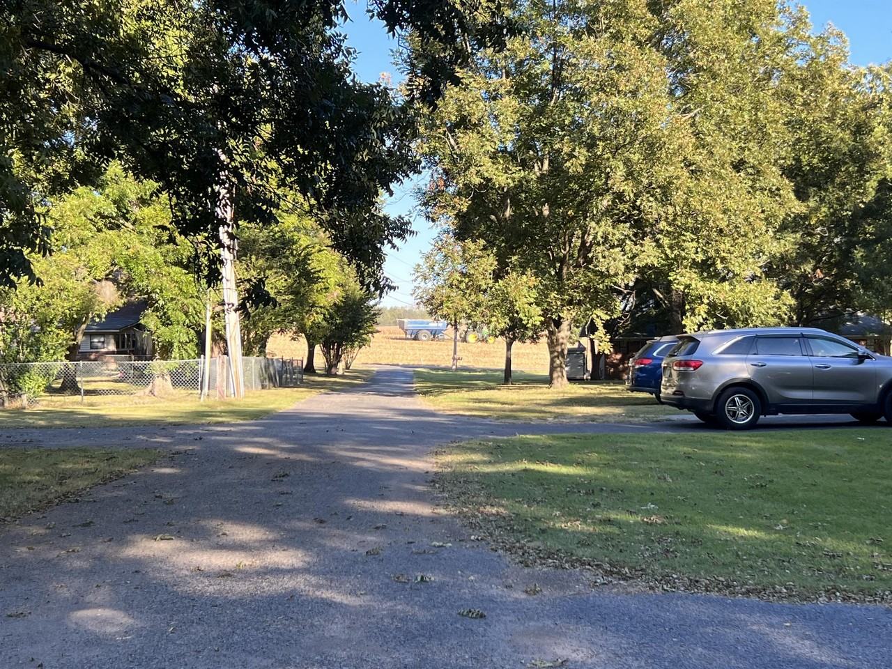 1803 Thomas Ln #B - Photo 7 of 19