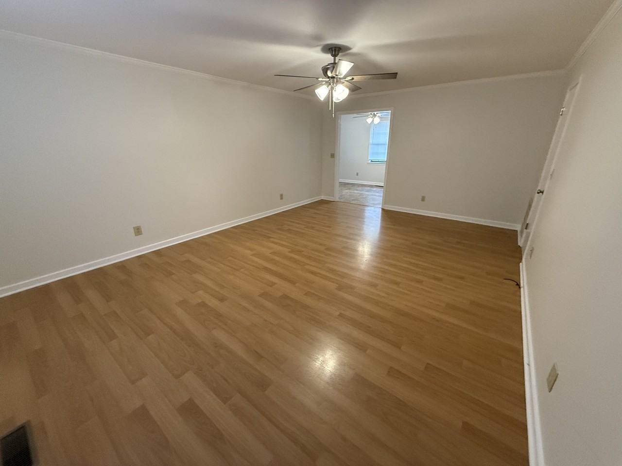 1803 Thomas Ln #B - Photo 5 of 19