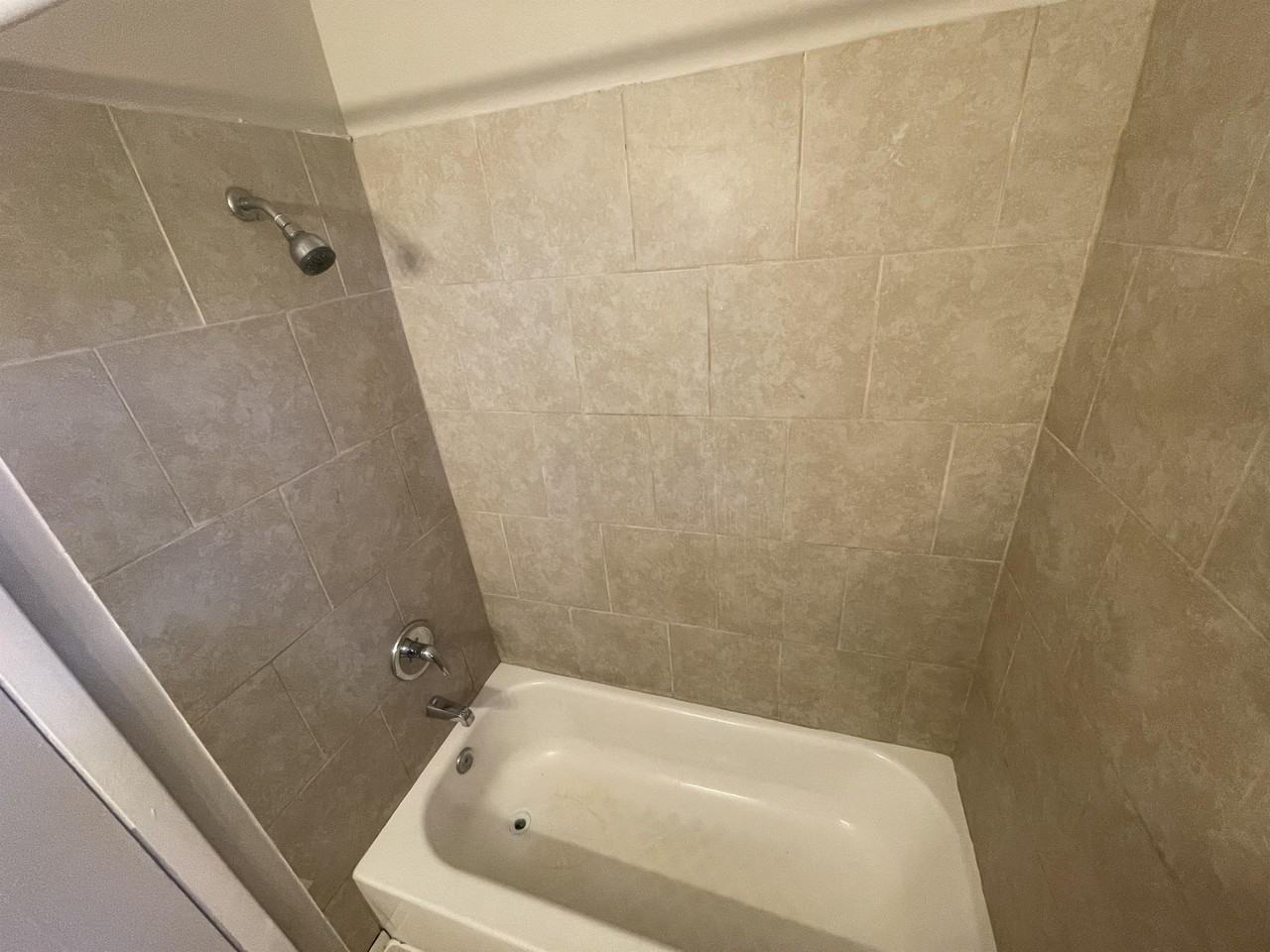 1731 Overbrook Ave - Photo 6 of 8