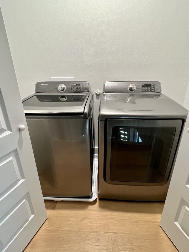 216 E 20th St #216 - Photo 4 of 23