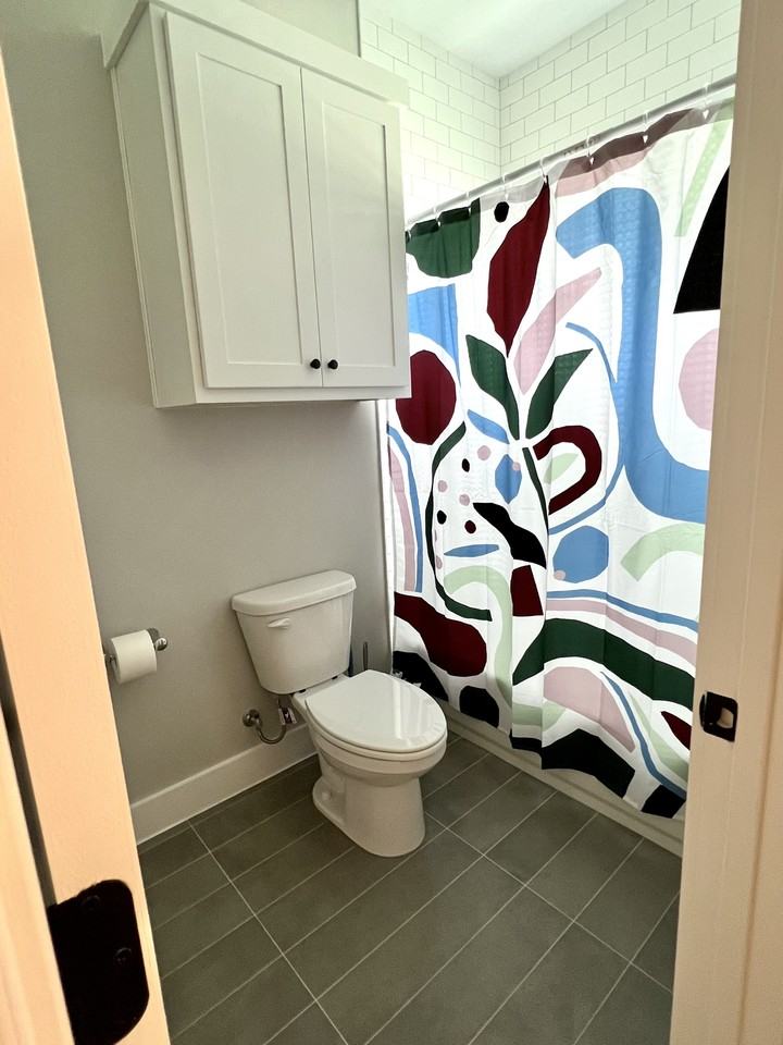 216 E 20th St #216 - Photo 6 of 23