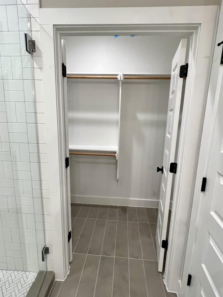 216 E 20th St #216 - Photo 6 of 23