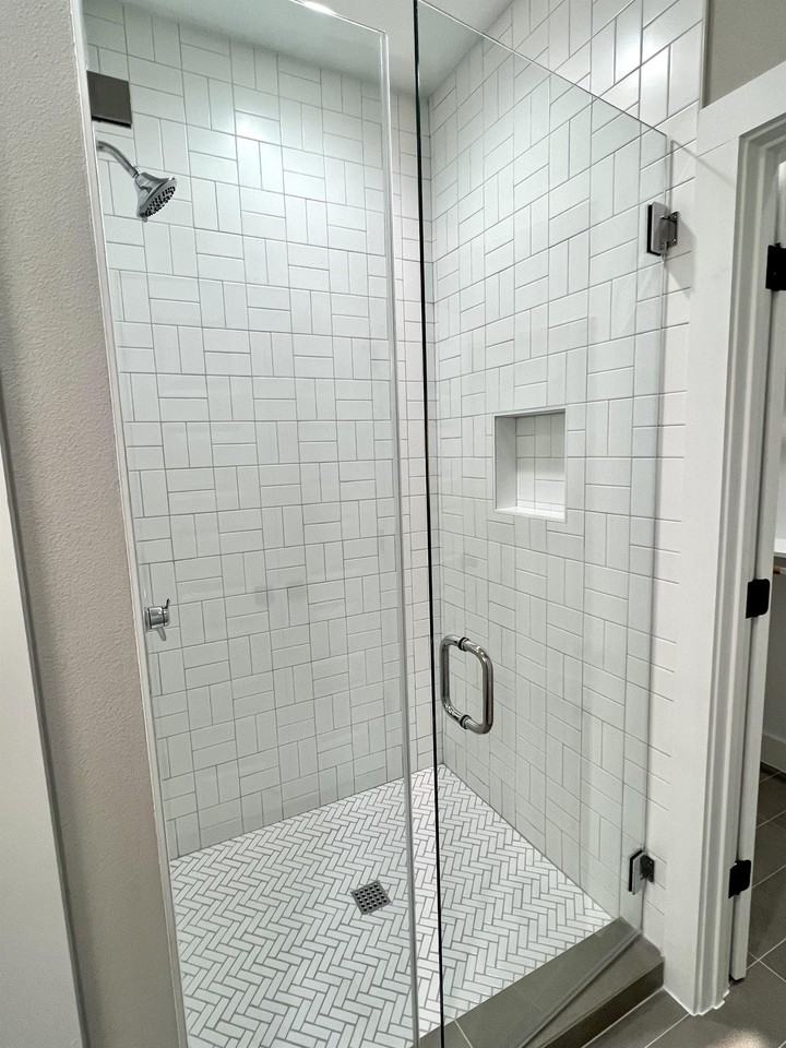 216 E 20th St #216 - Photo 6 of 23