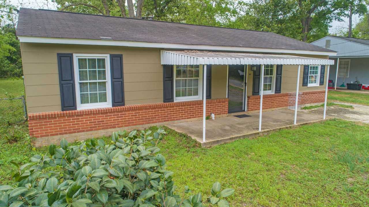 Private Bedroom For Male Student Or Professional (Bedroom #2 - Photo 4 of 13