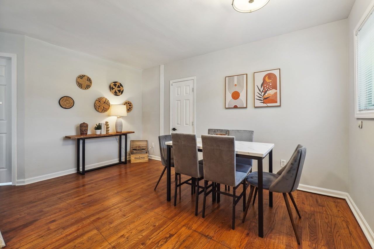 Private Bedroom For Professional (Bedroom #3 - Photo 3 of 12