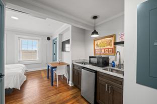 300 Laurel St #7 - Photo 1 of 1