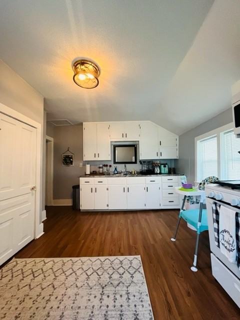 112 W Stoddard St Apt 2 - Photo 7 of 25