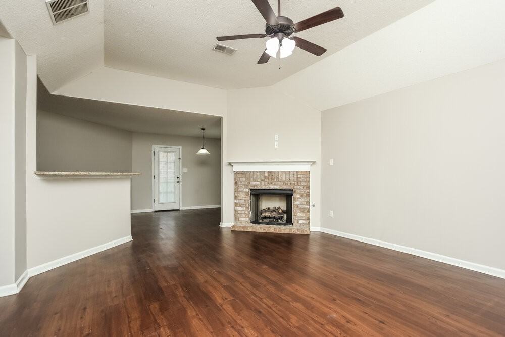 9476 Eckley Pl - Photo 5 of 16